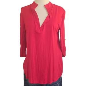 NEW HEIMISH USA women's v-neck tee in red